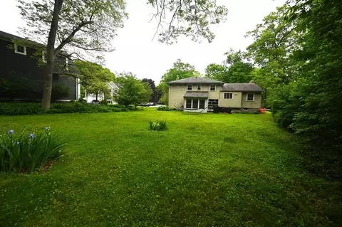 6 Ardmore Rd, Needham, MA 02494 photo 2