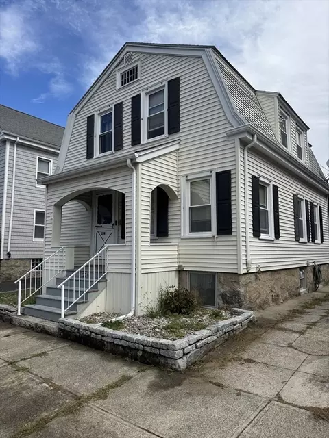 278 Palmer St, New Bedford, MA 02740