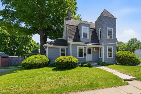 47 Whitehall Rd, Amesbury, MA 01913