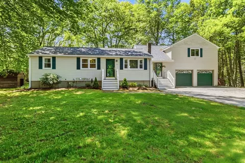 26 Back River Rd, Amesbury, MA 01913