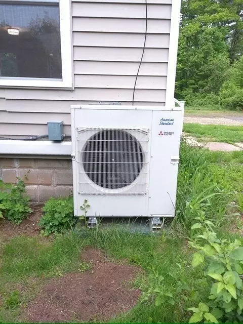 28 Gould St, Ware, MA 01082 photo 7