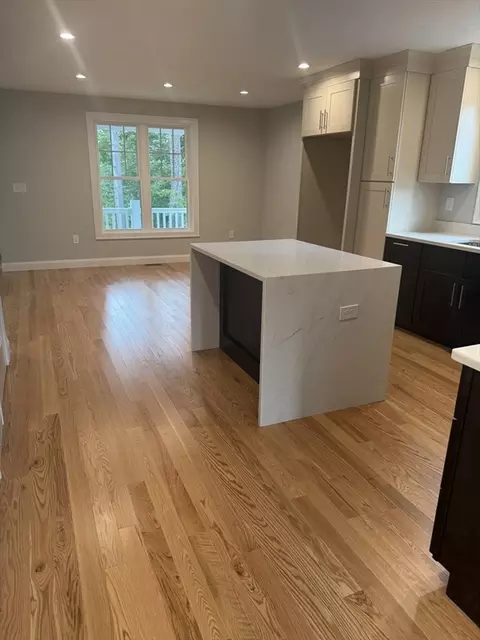 27 James Rd #4, Upton, MA 01568 photo 2