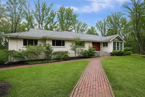 80 Doublet Hill Rd, Weston, MA 02493