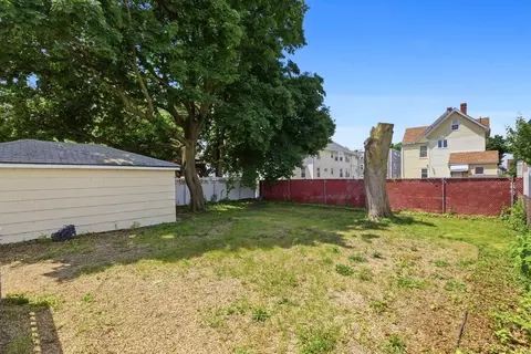 Exterior - 36 Florence St, Everett, MA 02149 photo 4 of 4