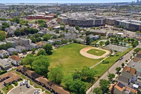 View/Area - 36 Florence St, Everett, MA 02149 photo 1 of 2