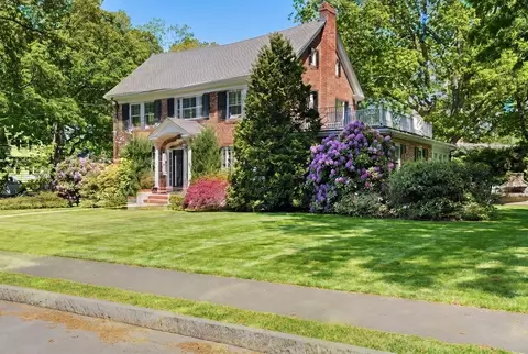 80 Hollingsworth Ave, Braintree, MA 02184