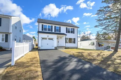 Exterior - 39 Wallace, Springfield, MA 01119 photo 3 of 5