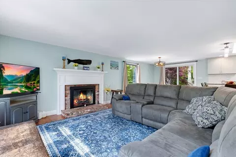 Living - 125 Highpoint Rd, Marstons Mills, MA 02648 photo 3 of 3