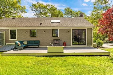 Exterior - 125 Highpoint Rd, Marstons Mills, MA 02648 photo 6 of 11