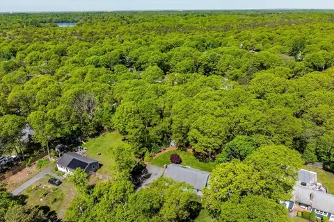 View/Area - 125 Highpoint Rd, Marstons Mills, MA 02648 photo 4 of 5