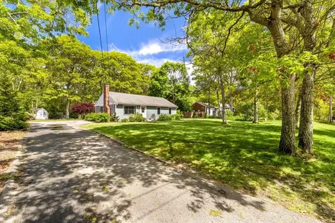 Exterior - 125 Highpoint Rd, Marstons Mills, MA 02648 photo 2 of 11