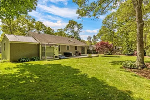 Exterior - 125 Highpoint Rd, Marstons Mills, MA 02648 photo 5 of 11