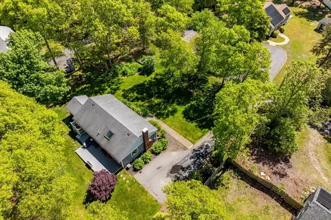 View/Area - 125 Highpoint Rd, Marstons Mills, MA 02648 photo 3 of 5