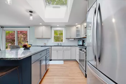 Kitchen - 125 Highpoint Rd, Marstons Mills, MA 02648 photo 2 of 4
