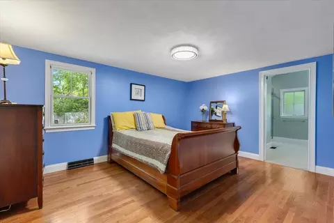 Bedroom - 125 Highpoint Rd, Marstons Mills, MA 02648 photo 3 of 4