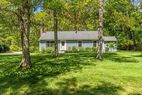 Exterior - 125 Highpoint Rd, Marstons Mills, MA 02648 photo 9 of 11
