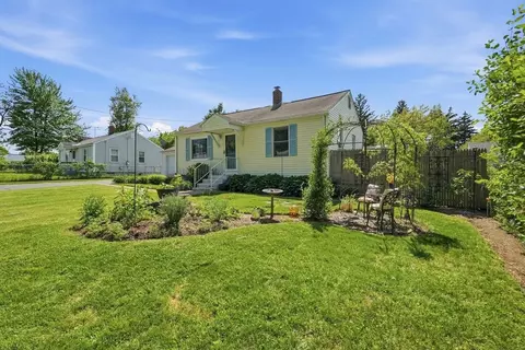 Exterior - 44 Harding St, Springfield, MA 01109 photo 4 of 6