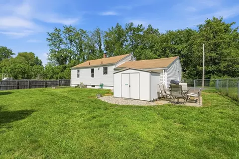 Exterior - 44 Harding St, Springfield, MA 01109 photo 5 of 6