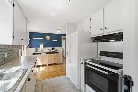 Kitchen - 44 Harding St, Springfield, MA 01109 photo 3 of 3