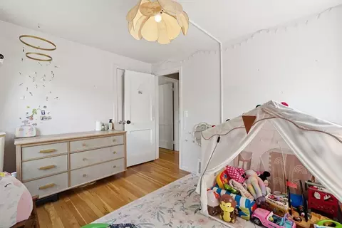 Bedroom - 44 Harding St, Springfield, MA 01109 photo 3 of 3