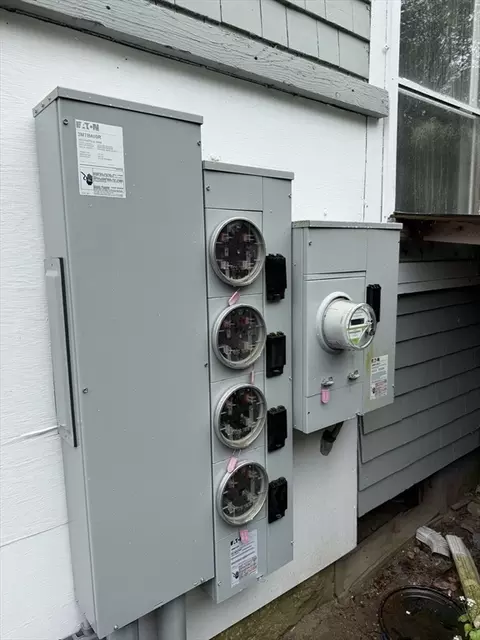 Exterior - 72 Main St, Wareham, MA 02571 photo 5 of 7