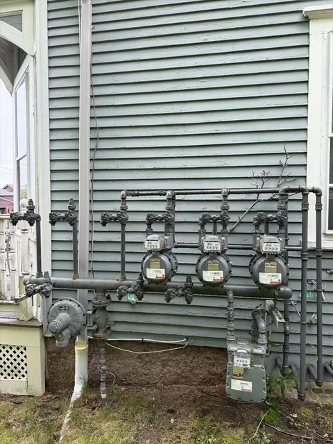 Exterior - 72 Main St, Wareham, MA 02571 photo 7 of 7