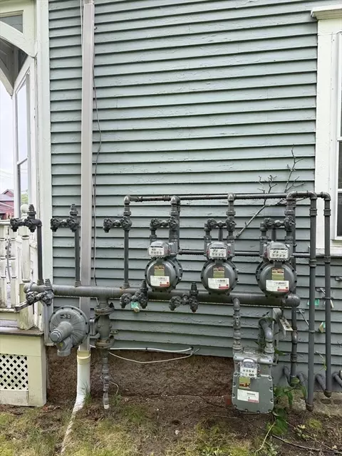 Exterior - 72 Main St, Wareham, MA 02571 photo 6 of 7