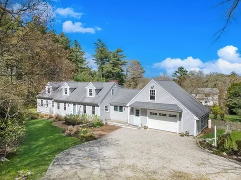 19 Register Rd, Marion, MA 02738