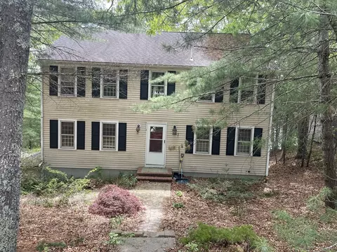 21 Sheridan Dr, Plymouth, MA 02360