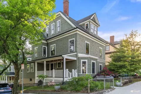 172 Summer St, Somerville, MA 02143