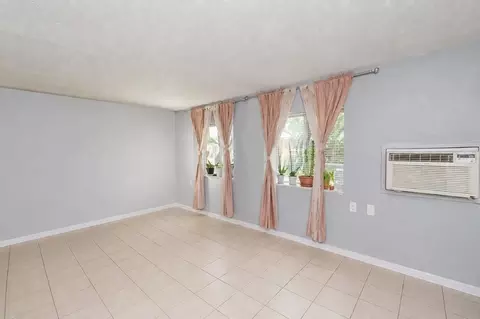 Living - 2 Universal St #4, Framingham, MA 01702 photo 2 of 4