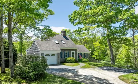 38 Shorewood Dr, Orleans, MA 02653
