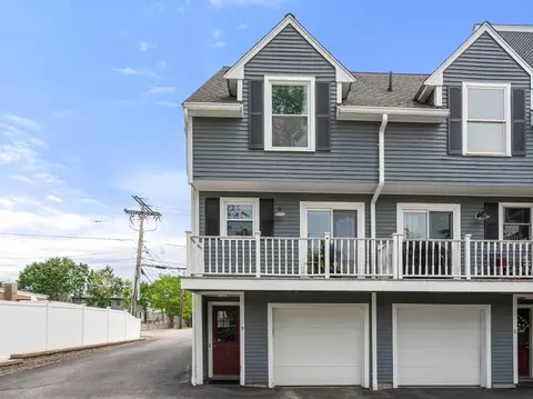 Exterior - 9 School St #9, Natick, MA 01760 photo 3 of 5