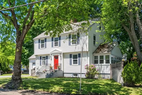 136 Alexander Ave, Belmont, MA 02478