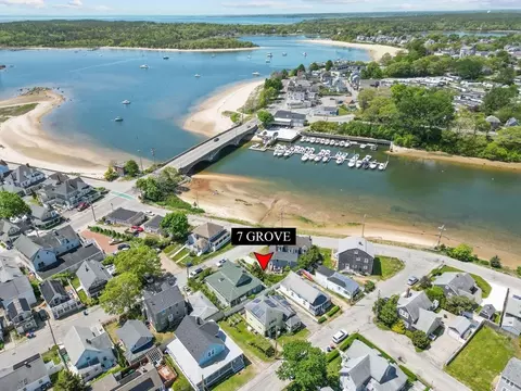 View/Area - 7 Grove St, Wareham, MA 02571 photo 5 of 6