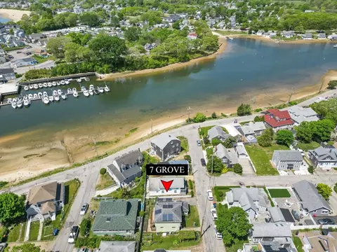 View/Area - 7 Grove St, Wareham, MA 02571 photo 2 of 6