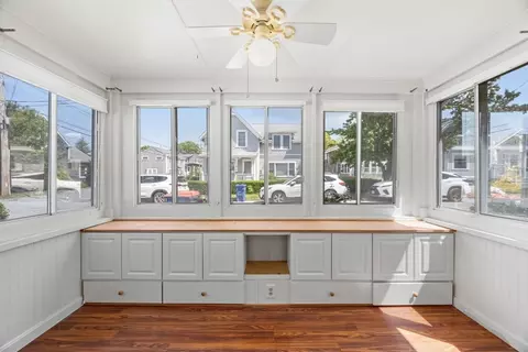 Entry Way - 7 Grove St, Wareham, MA 02571 photo 1 of 2