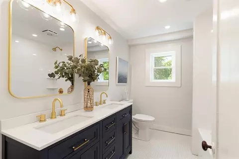 2 Harrison Ave, Gloucester, MA 01930 photo 20