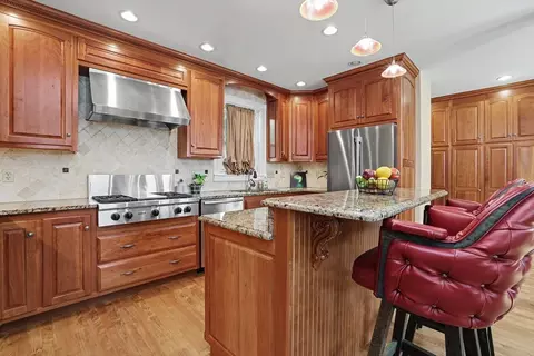 83 Beacon, Boston, MA 02136 photo 11