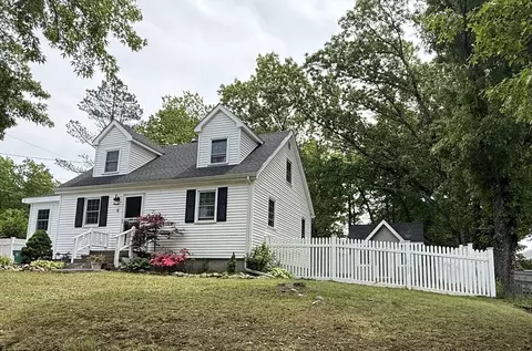 4 Robin Rd, Billerica, MA 01821