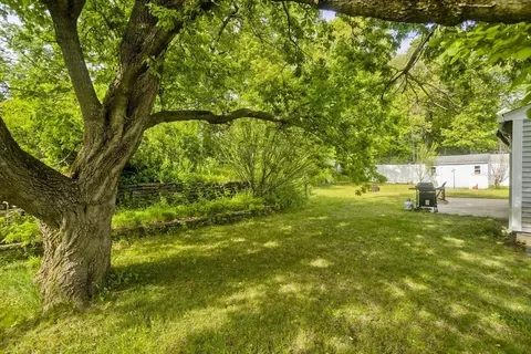 93 Moss Rd, Springfield, MA 01119 photo 40