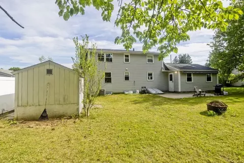 93 Moss Rd, Springfield, MA 01119 photo 5