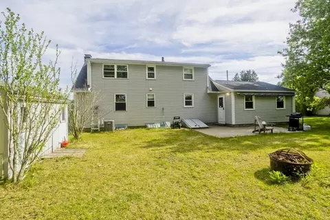 93 Moss Rd, Springfield, MA 01119 photo 6