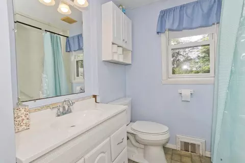 93 Moss Rd, Springfield, MA 01119 photo 28