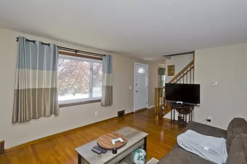 93 Moss Rd, Springfield, MA 01119 photo 16