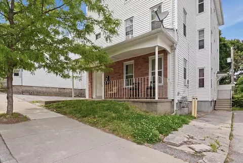 Exterior - 31 Aetna St, Worcester, MA 01604 photo 2 of 2