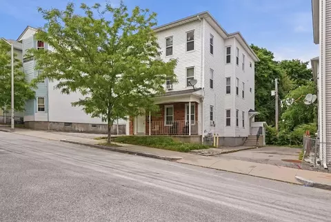31 Aetna St, Worcester, MA 01604