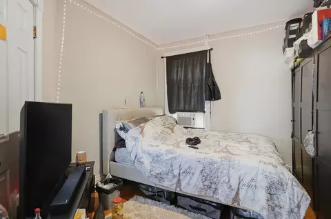 Bedroom - 31 Aetna St, Worcester, MA 01604 photo 1 of 9