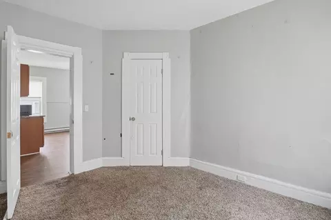 Bedroom - 31 Aetna St, Worcester, MA 01604 photo 7 of 9