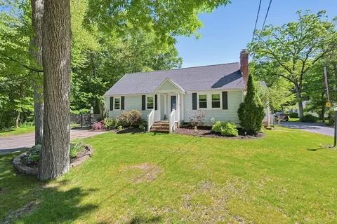 232 Prospect St, Ashland, MA 01721